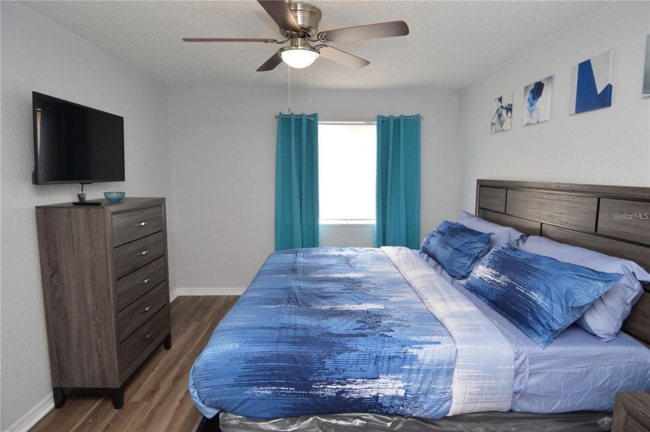 10265 Gandy Boulevard N, Unit 1002, Saint Petersburg, FL 33702 Photo