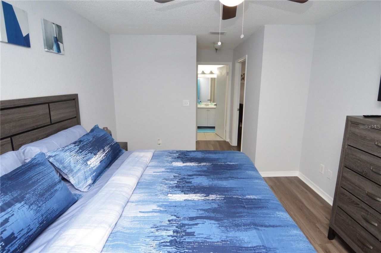 10265 Gandy Boulevard N, Unit 1002, Saint Petersburg, FL 33702 Photo