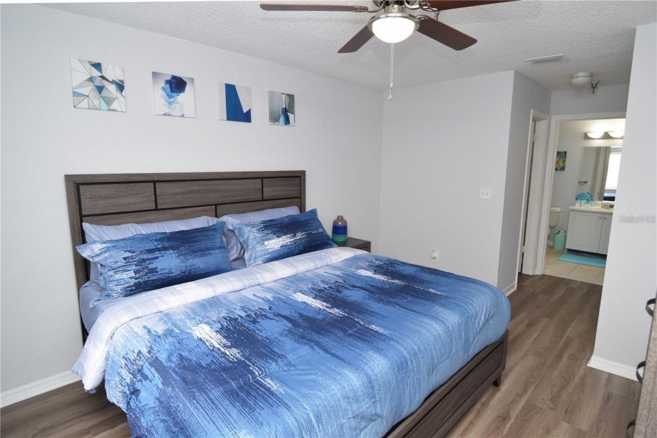10265 Gandy Boulevard N, Unit 1002, Saint Petersburg, FL 33702 Photo
