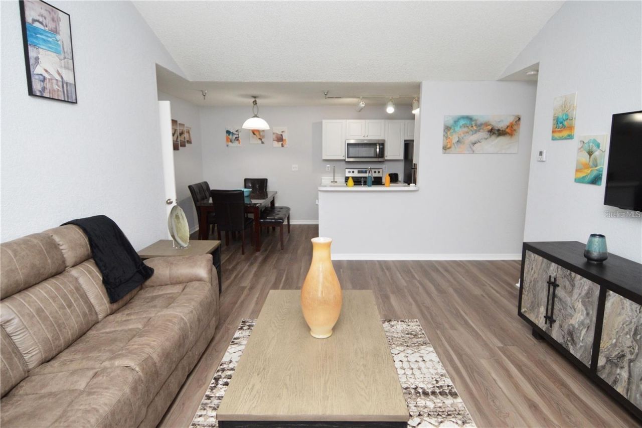 10265 Gandy Boulevard N, Unit 1002, Saint Petersburg, FL 33702 Photo