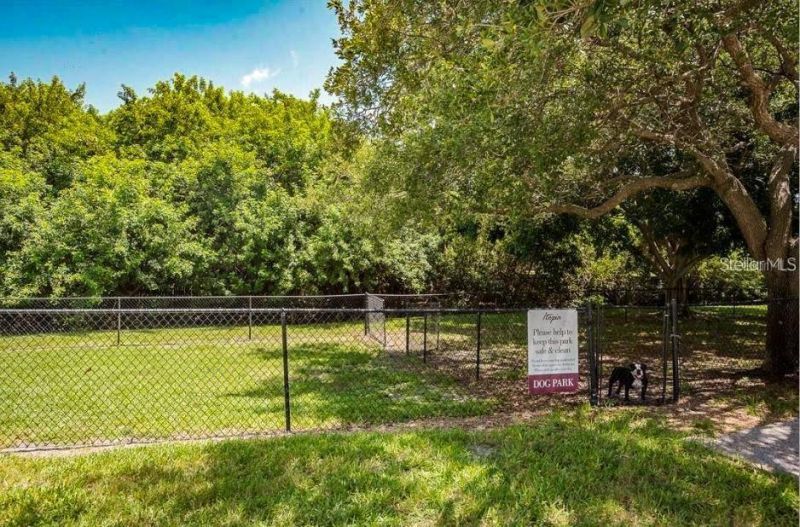 10265 Gandy Boulevard N, Unit 1002, Saint Petersburg, FL 33702 Photo