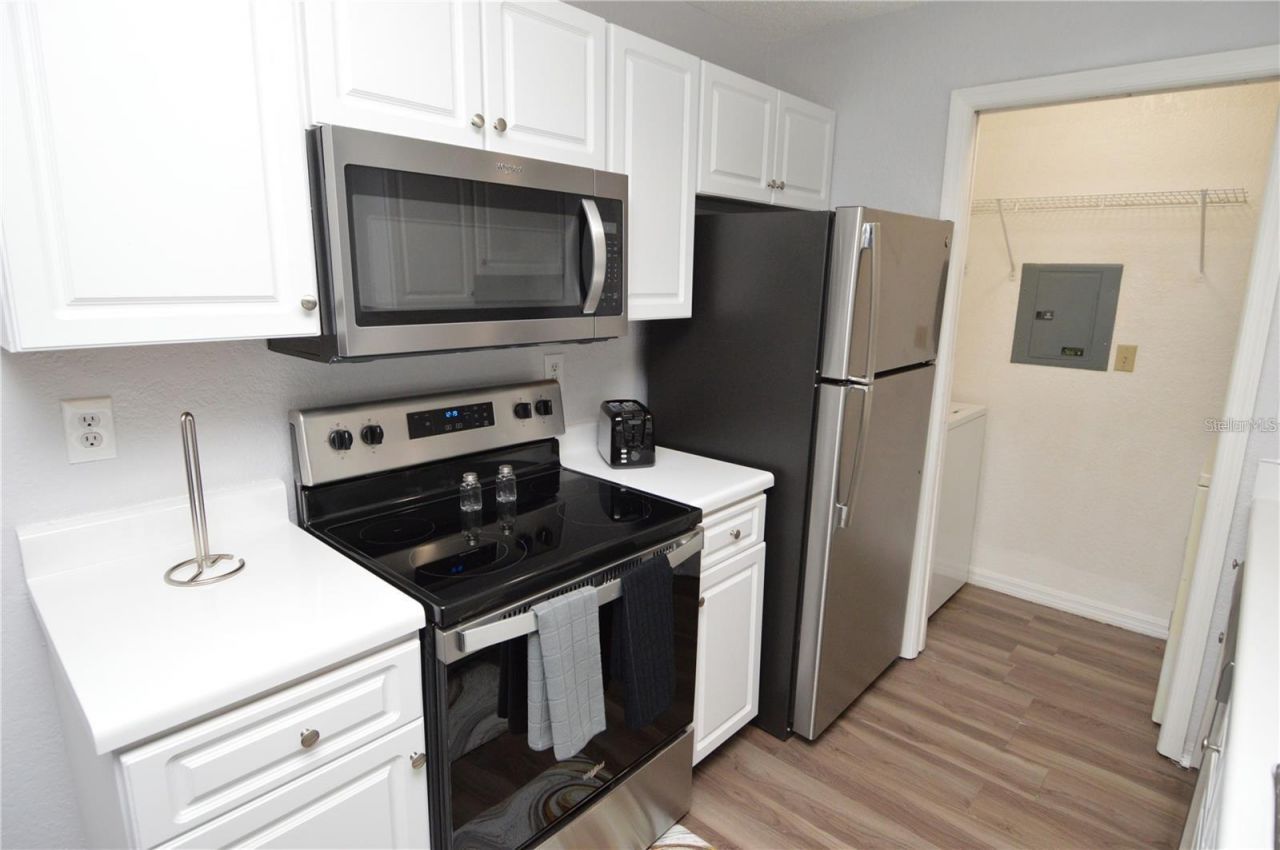 10265 Gandy Boulevard N, Unit 1002, Saint Petersburg, FL 33702 Photo