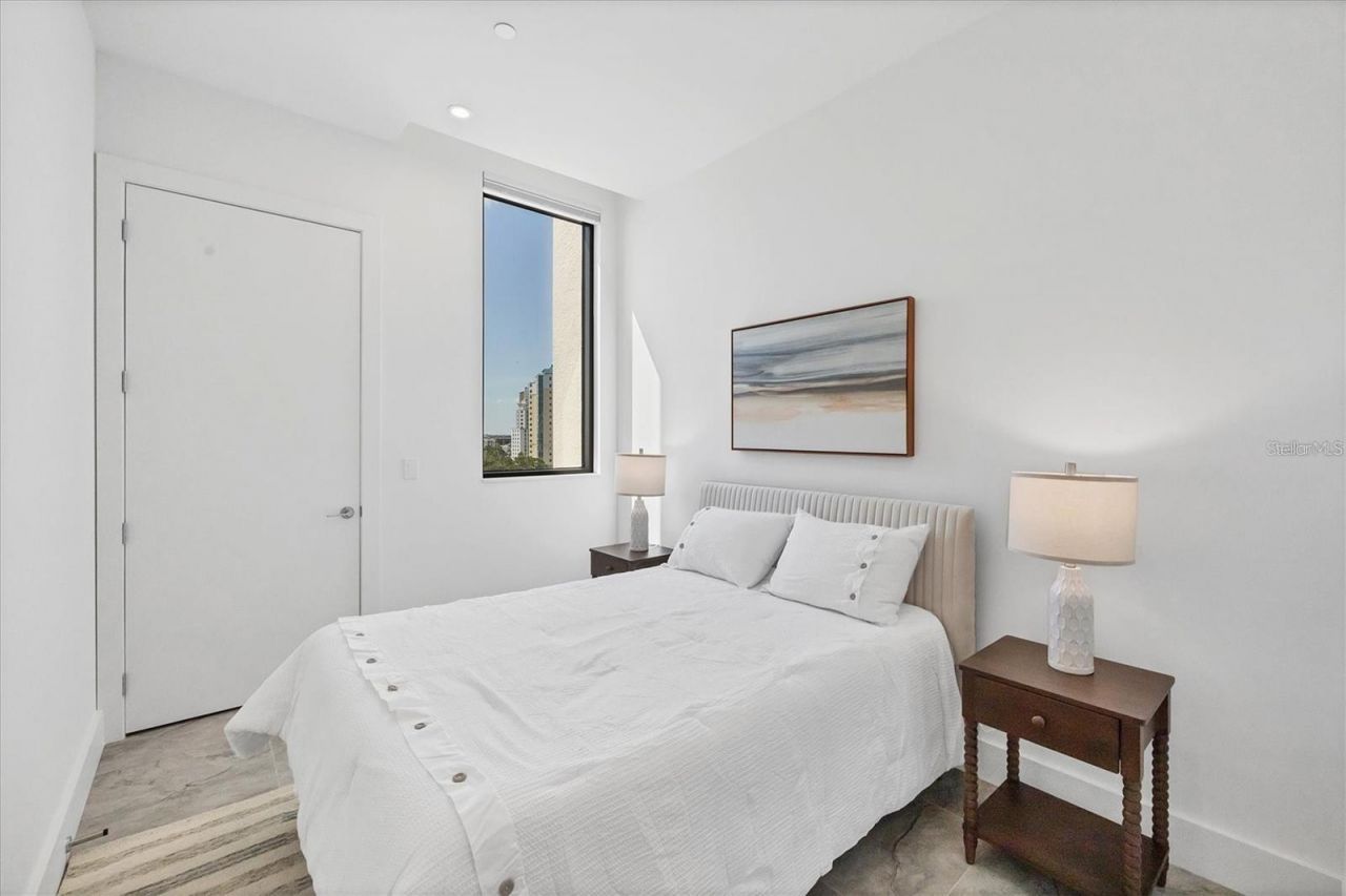33 S Palm Avenue, Unit 704, Sarasota, FL 34236 Photo