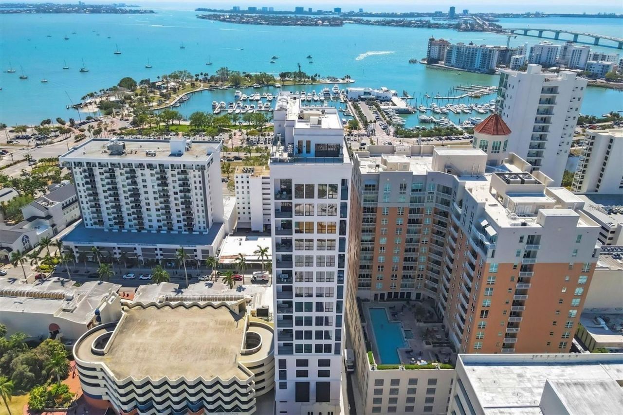 33 S Palm Avenue, Unit 704, Sarasota, FL 34236 Photo