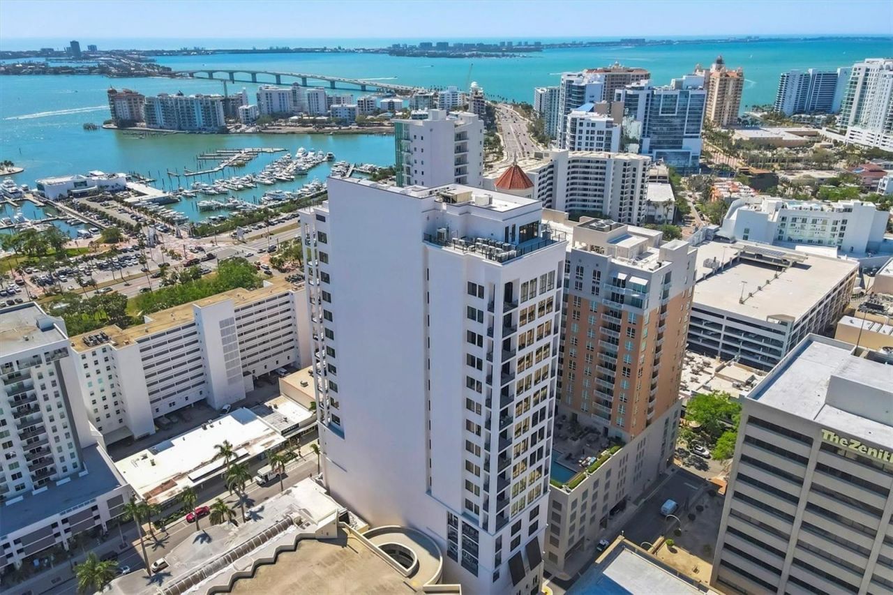 33 S Palm Avenue, Unit 704, Sarasota, FL 34236 Photo