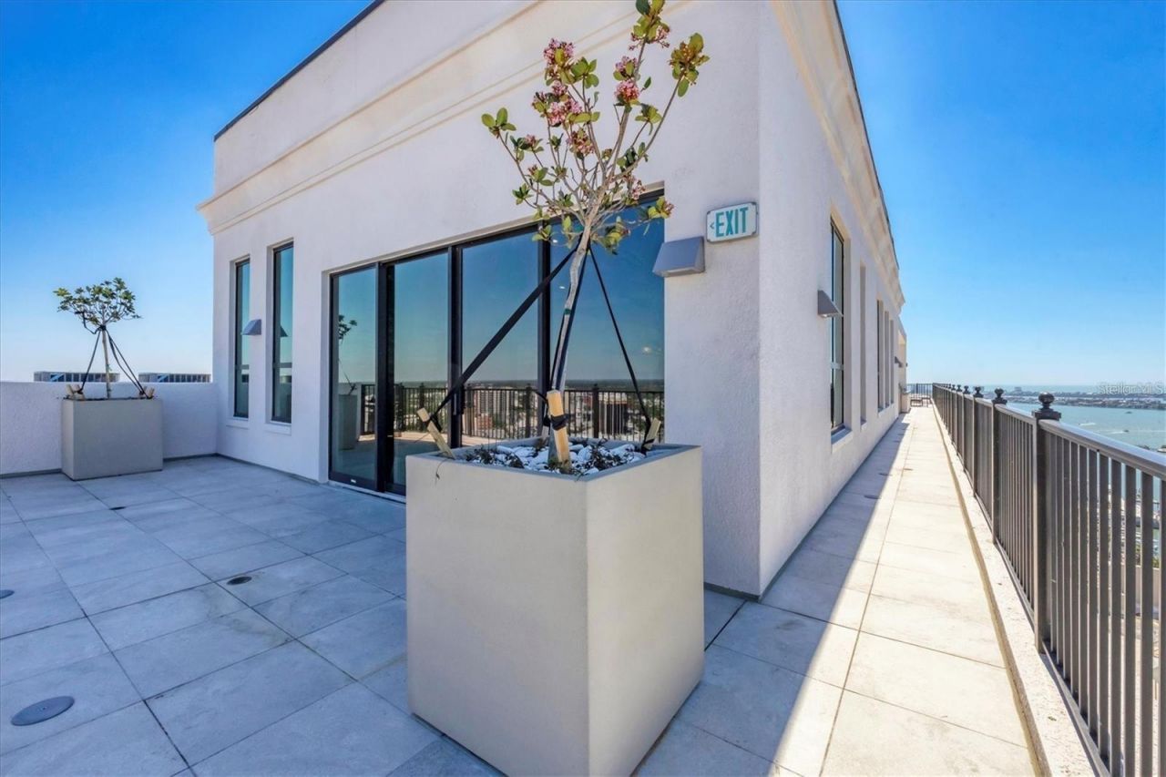 33 S Palm Avenue, Unit 704, Sarasota, FL 34236 Photo