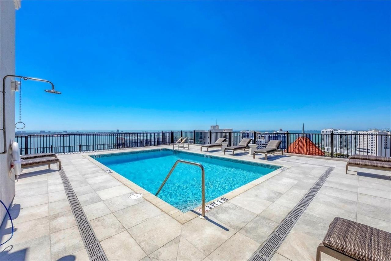 33 S Palm Avenue, Unit 704, Sarasota, FL 34236 Photo