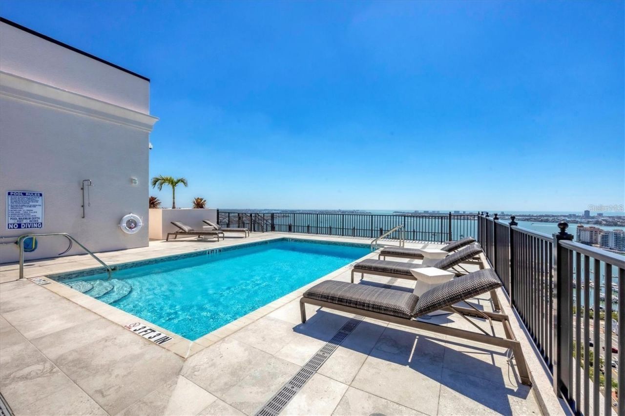 33 S Palm Avenue, Unit 704, Sarasota, FL 34236 Photo