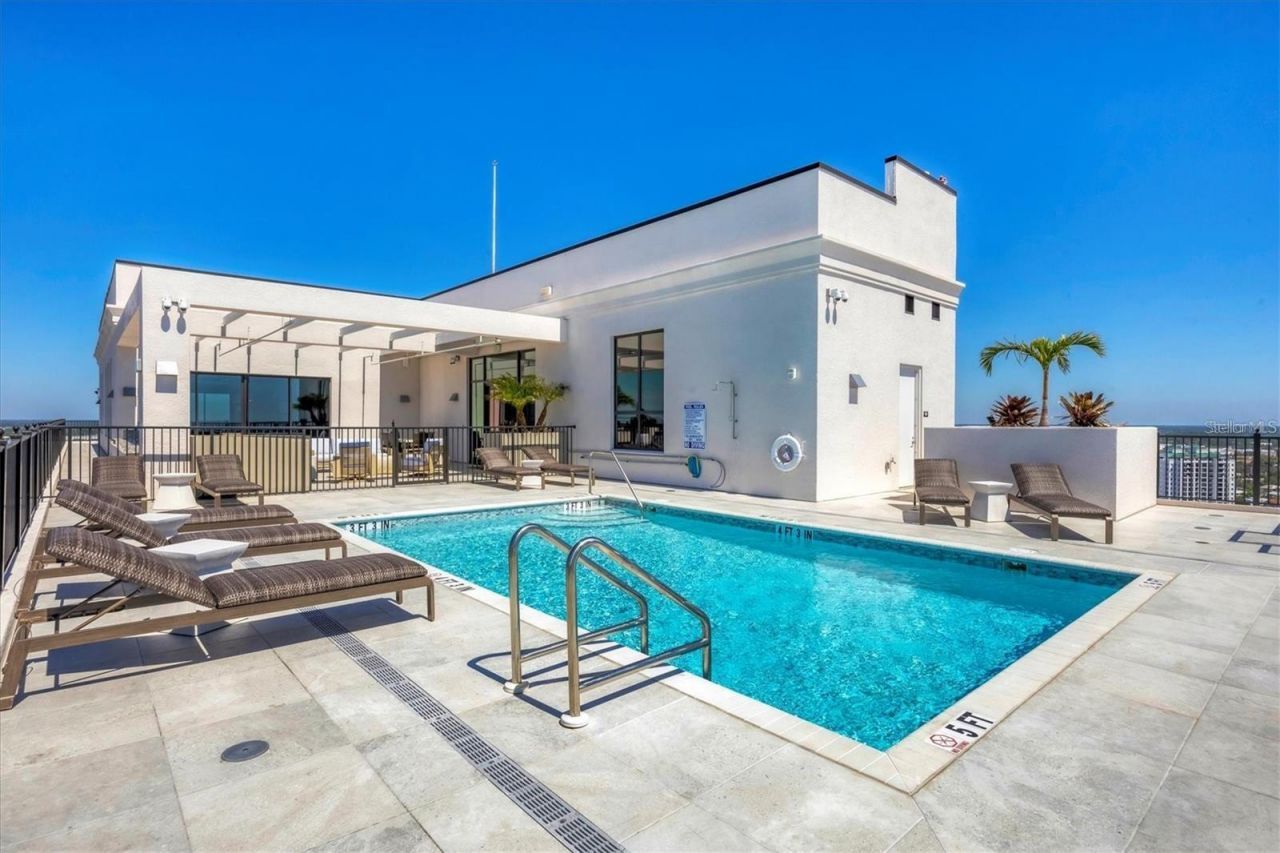 33 S Palm Avenue, Unit 704, Sarasota, FL 34236 Photo