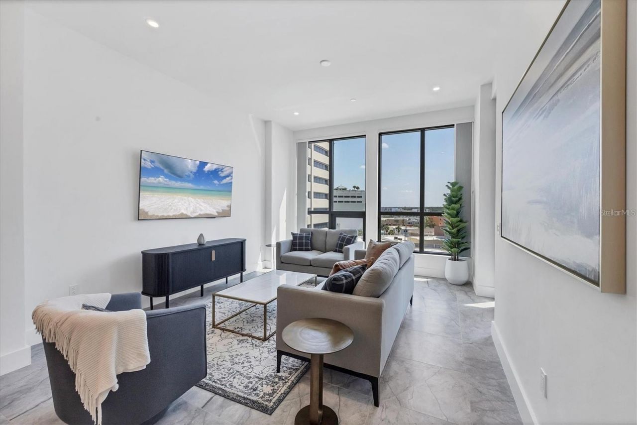 33 S Palm Avenue, Unit 704, Sarasota, FL 34236 Photo