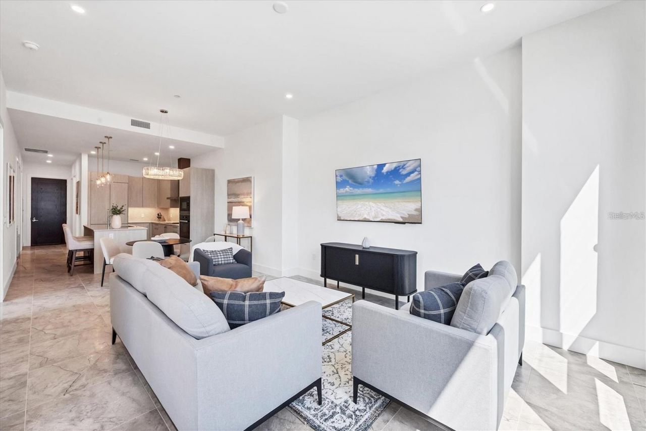 33 S Palm Avenue, Unit 704, Sarasota, FL 34236 Photo
