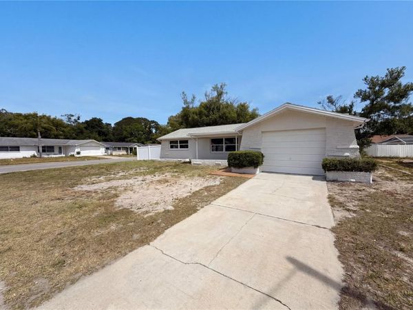 7901 BELL DRIVE, PORT RICHEY, FL 34668