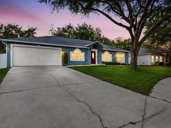 983 CASCADES PARK TRAIL , DELAND, FL 32720