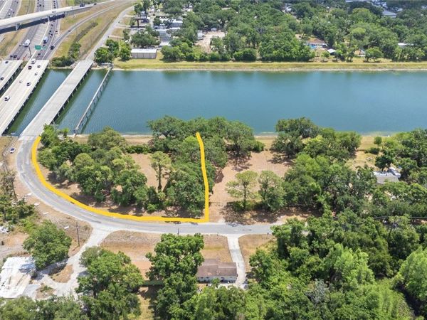 5015 GARDEN LANE , TAMPA, FL 33610