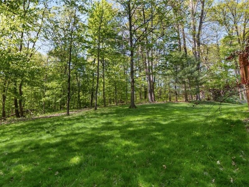 5180 Pine Valley Drive, Zanesville, OH 43701 Photo 46