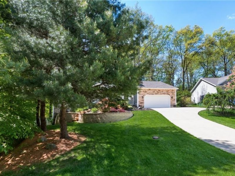 5180 Pine Valley Drive, Zanesville, OH 43701 Photo 7