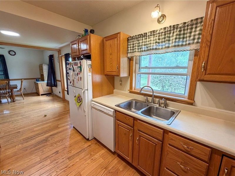 8135 State Route 609, Burghill, OH 44404 Photo 6