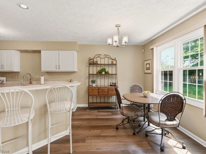 5653 Gateway Lane, Brook Park, OH 44142 Photo 8