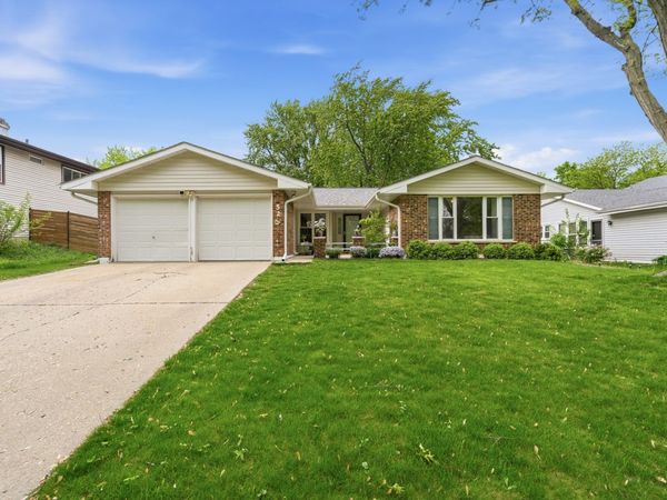 520 Cumberland Lane , Bolingbrook, IL 60440