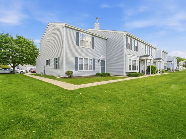 1920 Mayan Court , Joliet, IL 60435