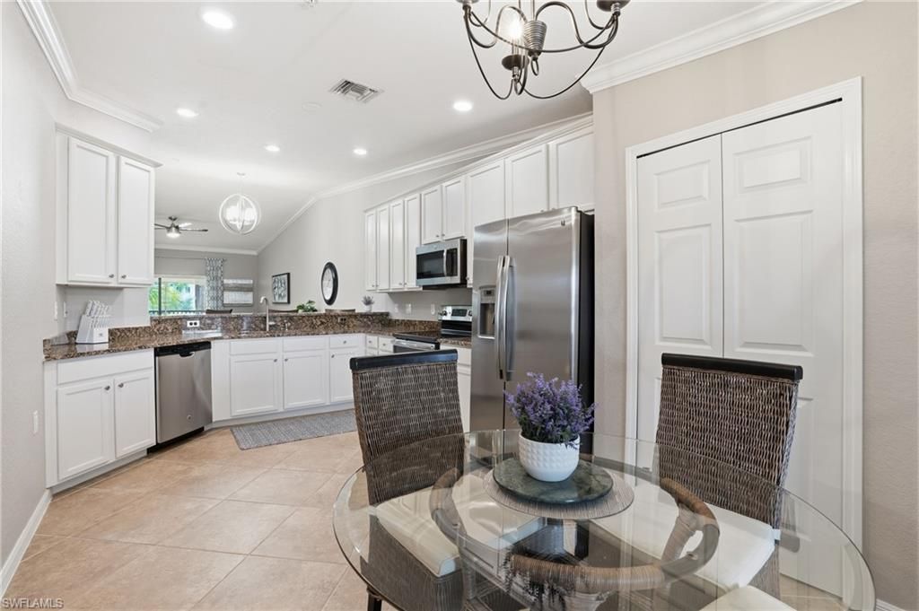 9528 Avellino Way , Unit 2521, Naples, FL 34113 Photo