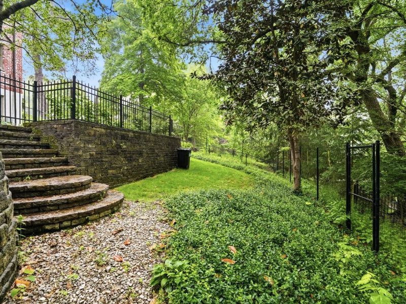 16 Far Hills Drive, Cincinnati, OH 45208 Photo 42