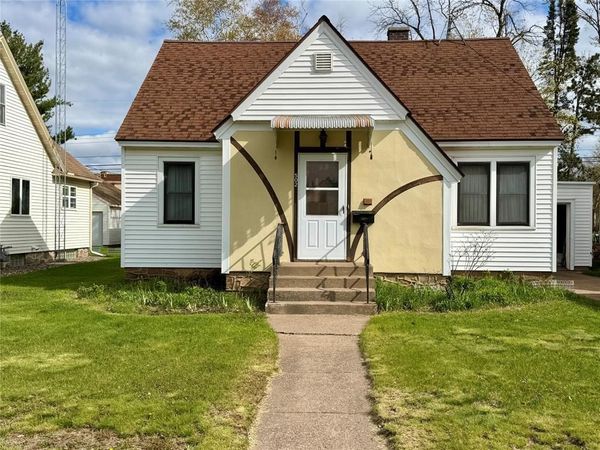 502 Mansfield Street, Chippewa Falls, WI 54729