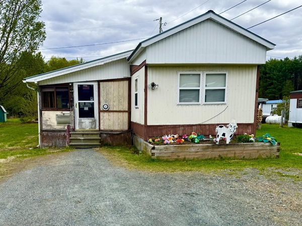 15 Spruce Park Drive, Plainfield, NH 03781
