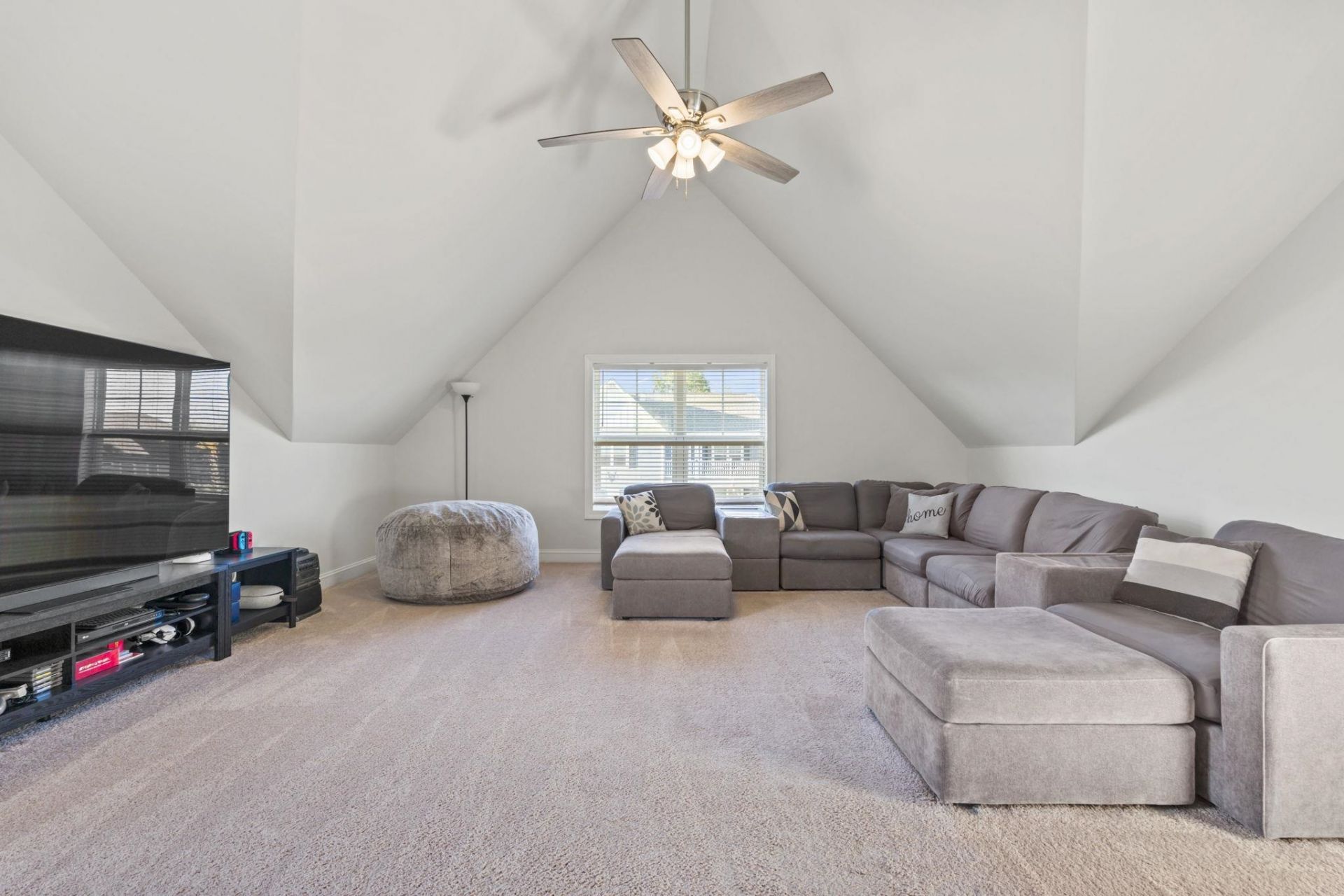 995 Desert Wheatgrass Dr.  Photo 18