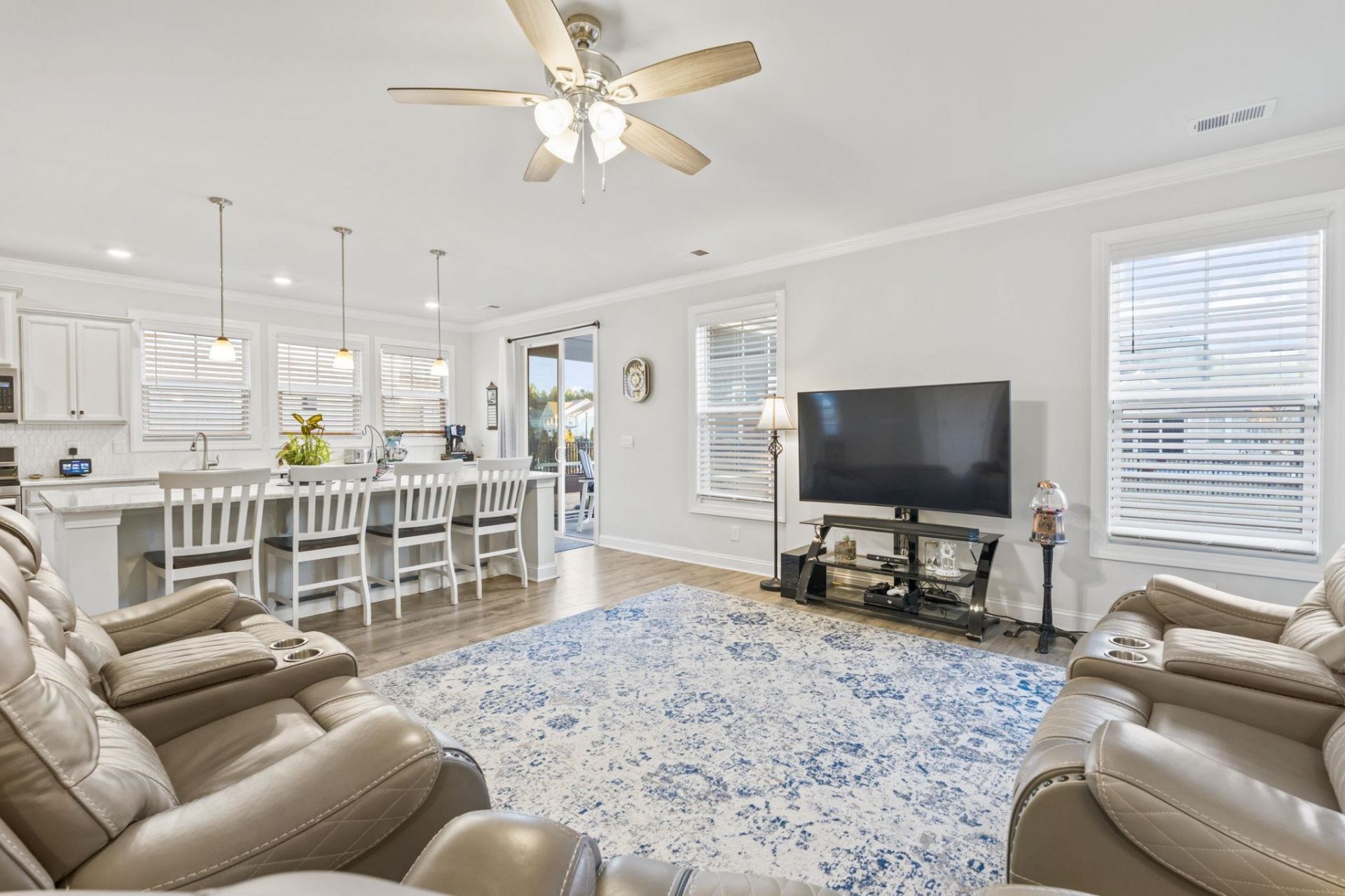 995 Desert Wheatgrass Dr.  Photo 46