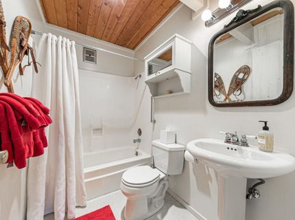 2560 Lake Forest Road, Tahoe City, CA 96161 Photo