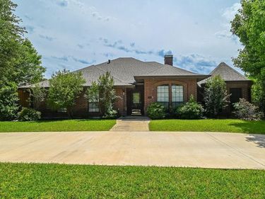 209 Plantation Drive, Coppell, TX 75019