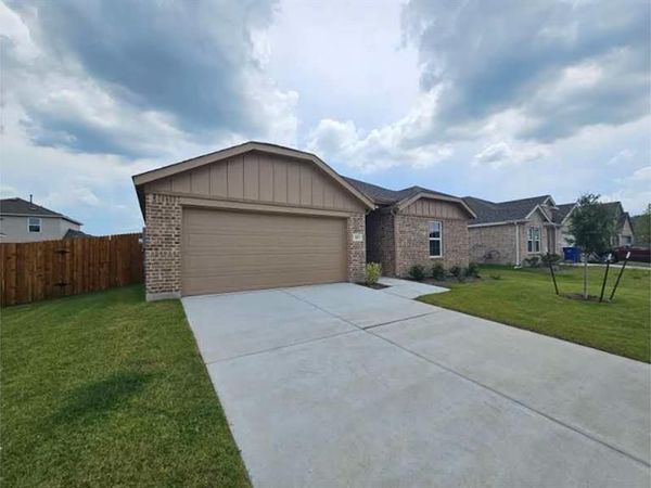 109 John Laurens Drive, Venus, TX 76084