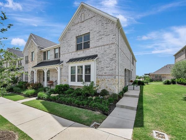 425 Parkside Drive , Argyle, TX 76226