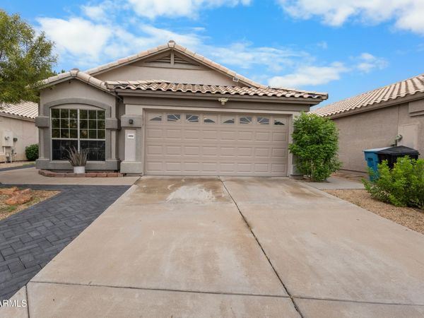 3404 E LAVEY Lane, Phoenix, AZ 85032