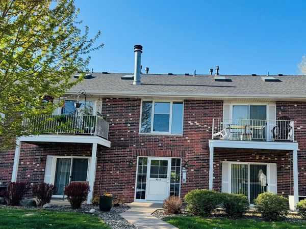 6313 Alderwood Bay, Unit D, Woodbury, MN 55125