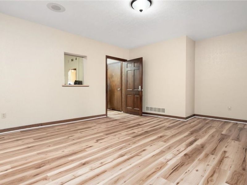 870 Orchard Hill Road, Zanesville, OH 43701 Photo 4