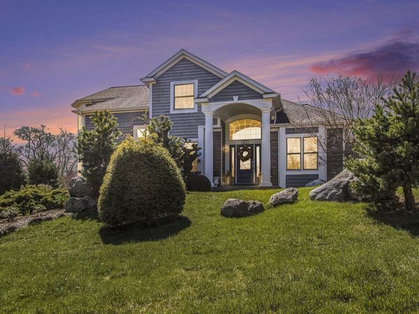 3975 Harbor Breeze Drive, Norton Shores, MI 49441