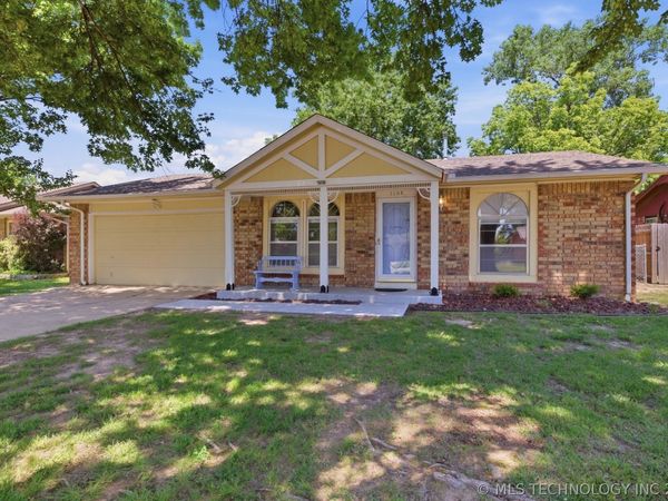 1108 W Pittsburg Street , Broken Arrow, OK 74012