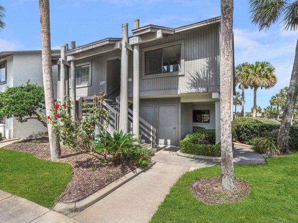 107 Village Del Lago Cir, St Augustine, FL 32080