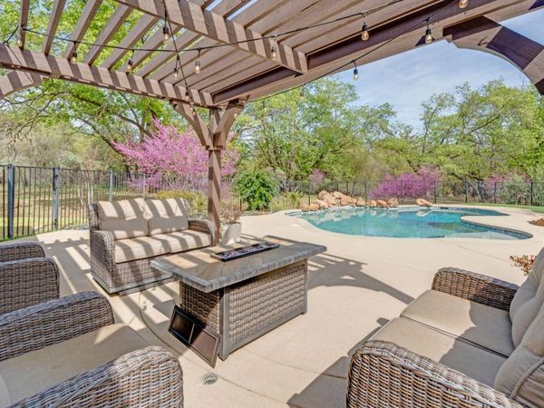 2015 Beaux Chenes Ct, Shingle Springs, CA 95682