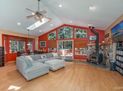 1346 Bonanza Avenue, South Lake Tahoe, CA 96150 Photo