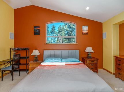 1346 Bonanza Avenue, South Lake Tahoe, CA 96150 Photo