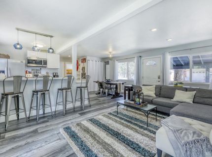 2146 Cornelian Drive, South Lake Tahoe, CA 91650 Photo