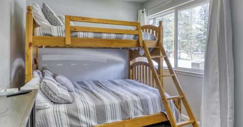 2146 Cornelian Drive, South Lake Tahoe, CA 91650 Photo