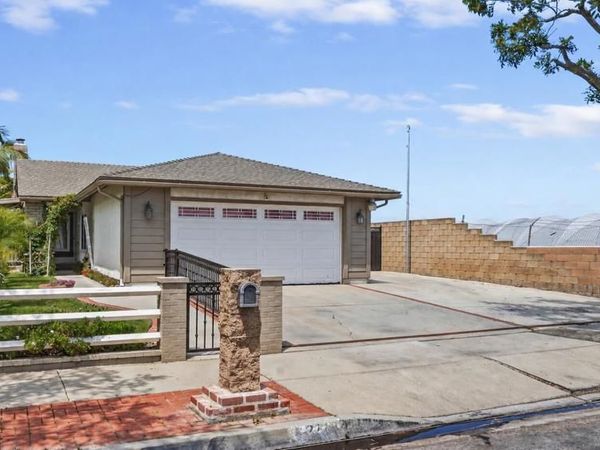 2221 Gershwin Place, Oxnard, CA 93033