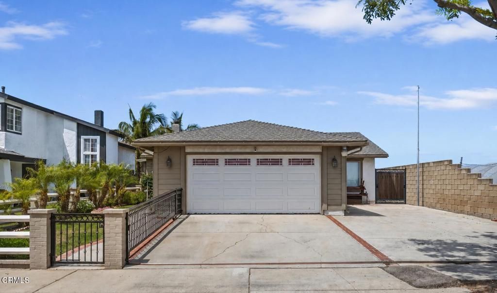 2221 Gershwin Place, Oxnard, CA 93033 Main Photo