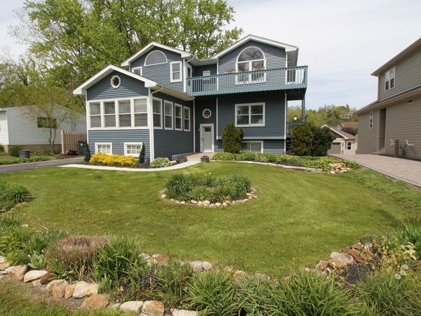 312 knobes Ave, Twin Lakes, WI 53181