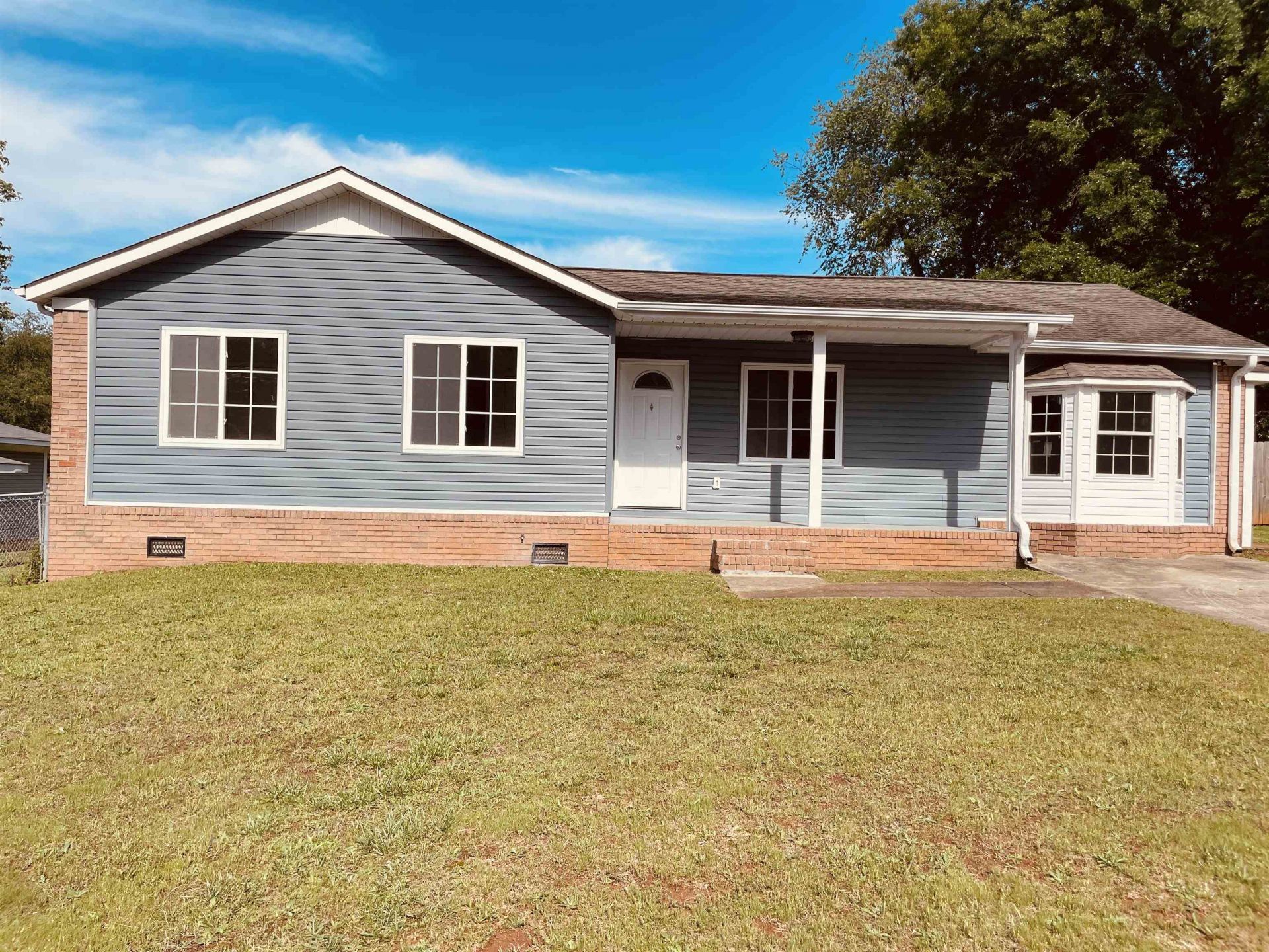 520 Short St, Florence, AL 35630 Main Photo
