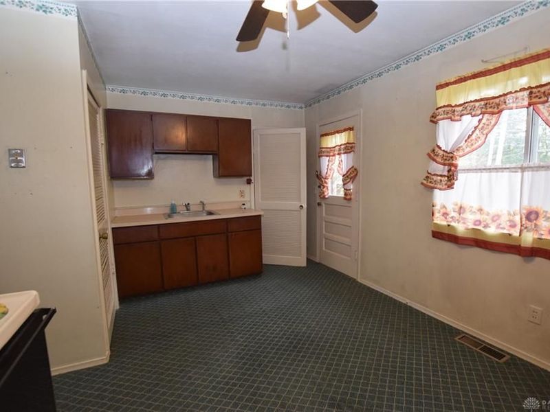545 W Light Street, Urbana, OH 43078 Photo 6